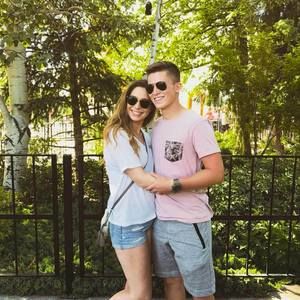 Meet your Posher, Chairity